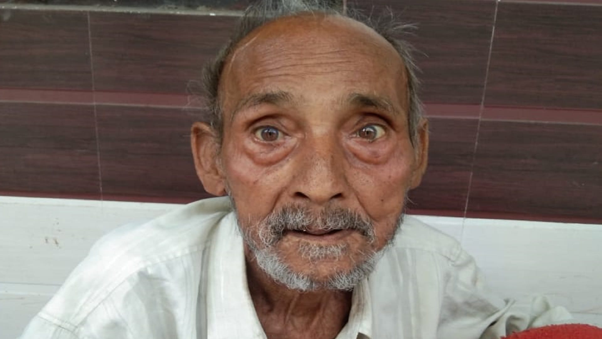 Oldman refuses to compromise with sons ready to spend rest life in old age home