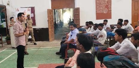 Students were advised to stay away from drugs