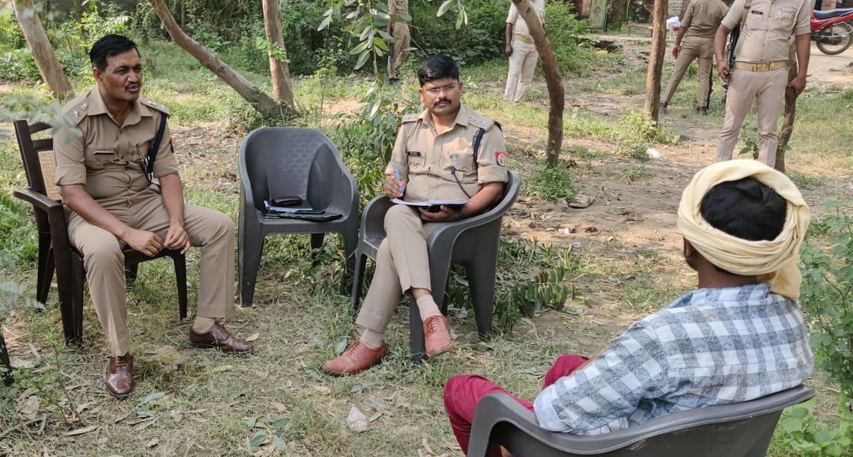 Hardoi, Officers kept running all night in the couple's murder case