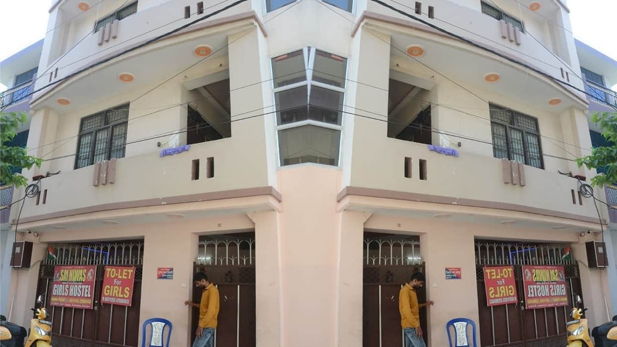 Kanpur Girls Hostel MMS Case accused used to peep into girls rooms in hostel girl students made shocking reve
