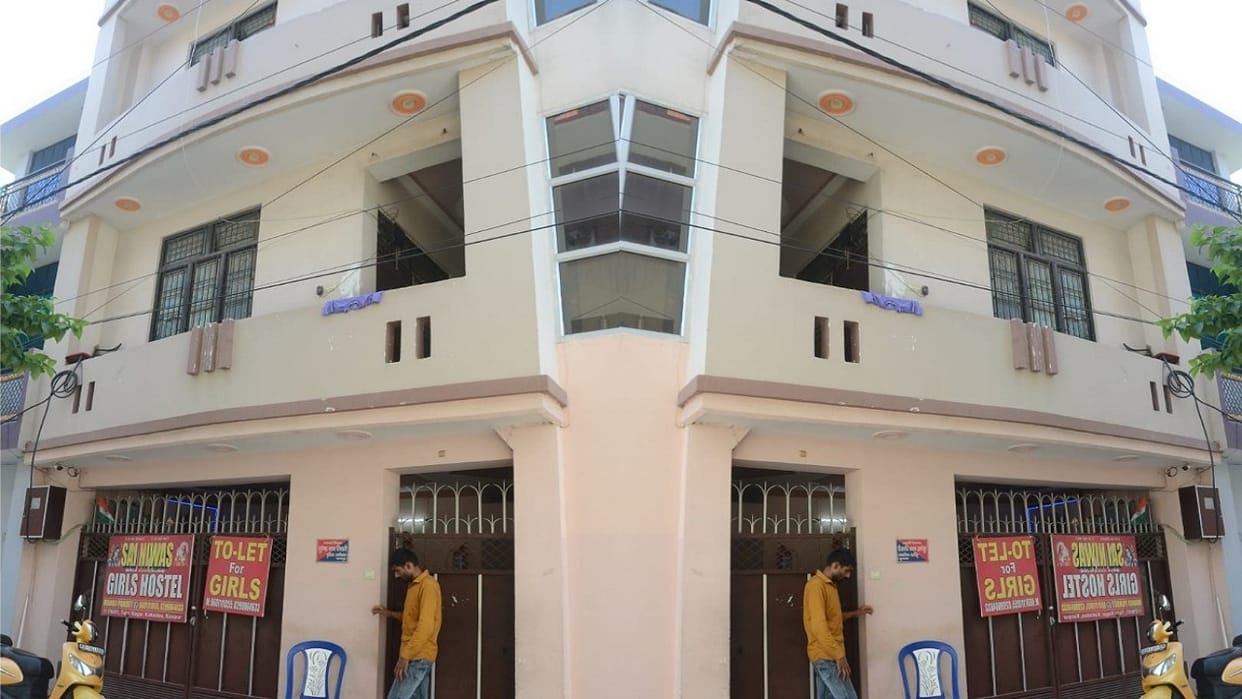 Kanpur Girls Hostel MMS Case accused used to peep into girls rooms in hostel girl students made shocking reve