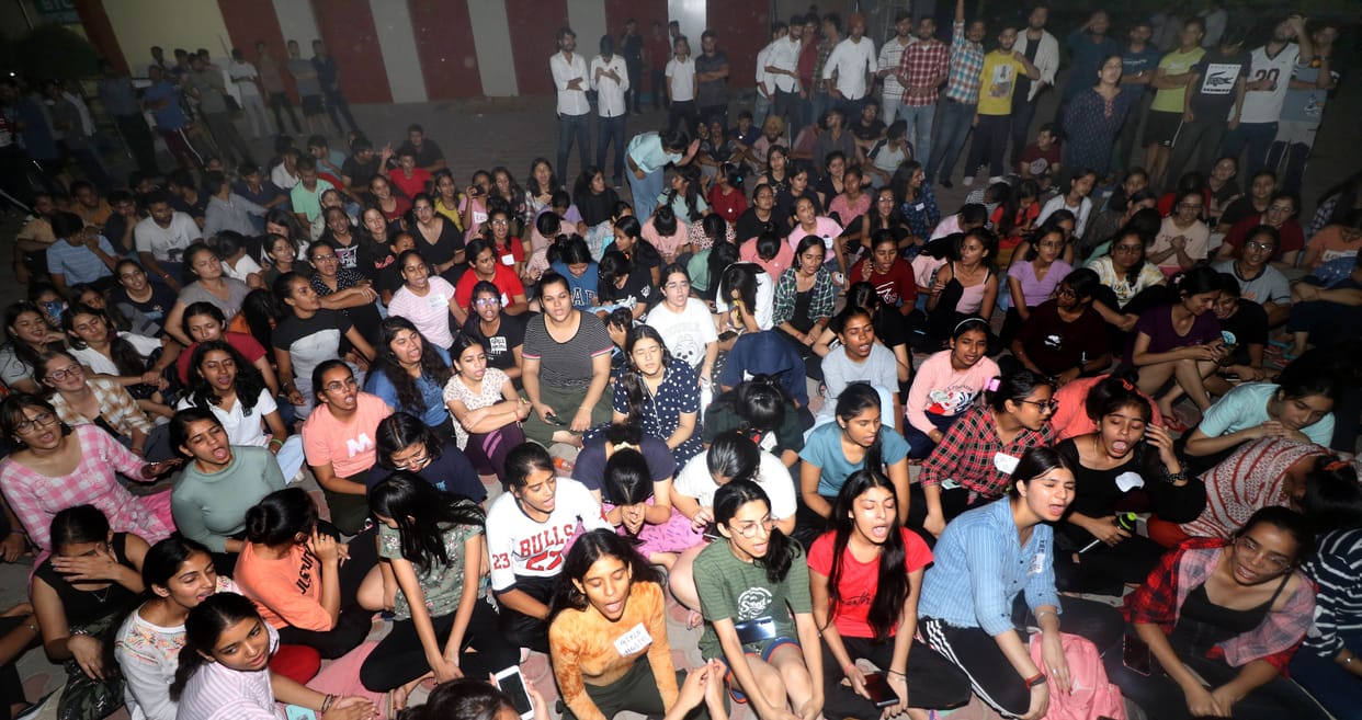 Demonstration to increase hostel time