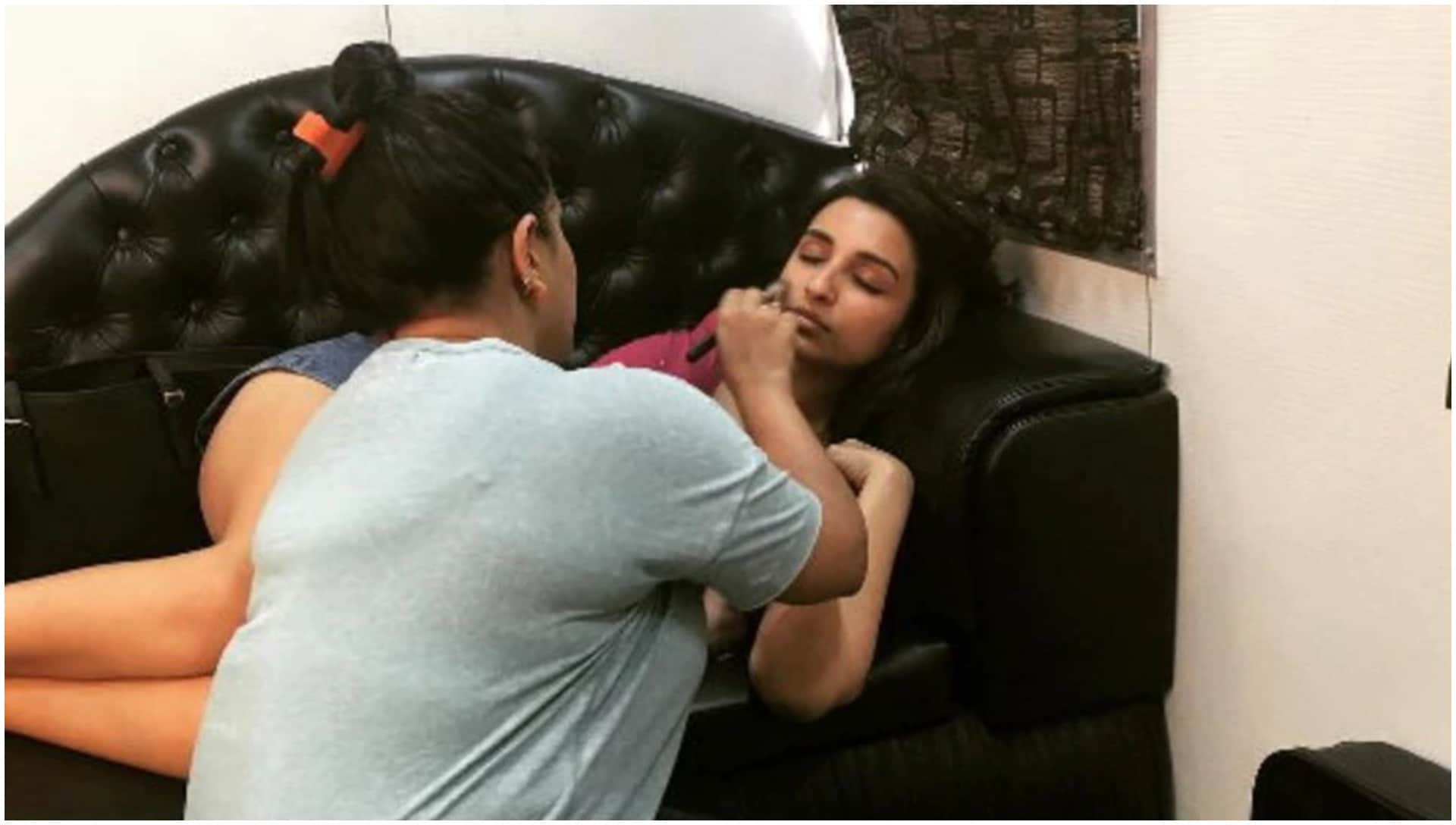 Bollywood Actress makeup secret and their dressing room stories know details here