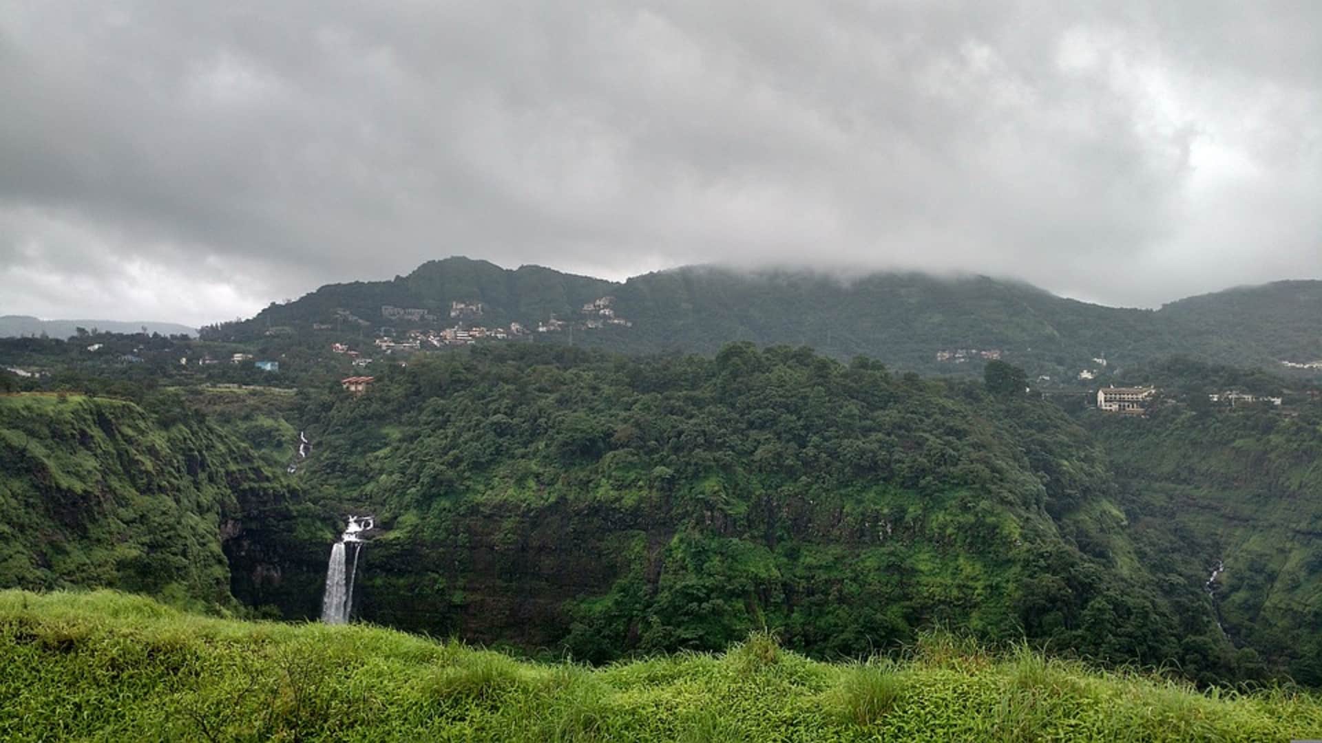 plan family trip in october for these destinations
