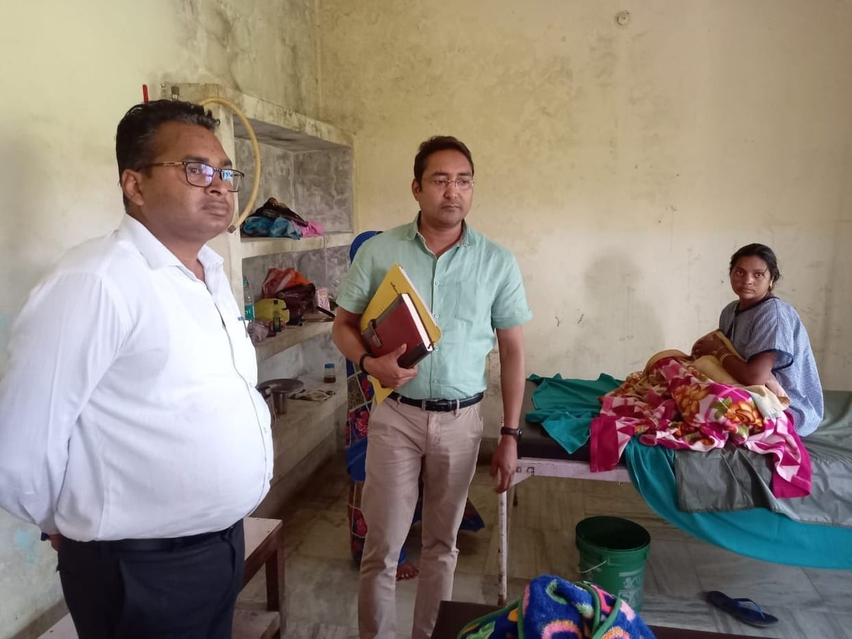 Locked on OT and medical store of three hospitals in Sonbhadra