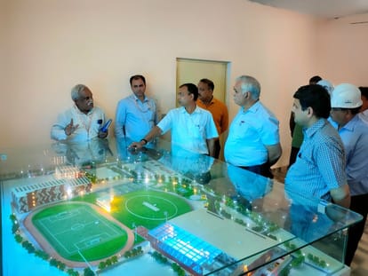 Chief Secretary Durga shankar in varanasi said If work does not improve then action will taken