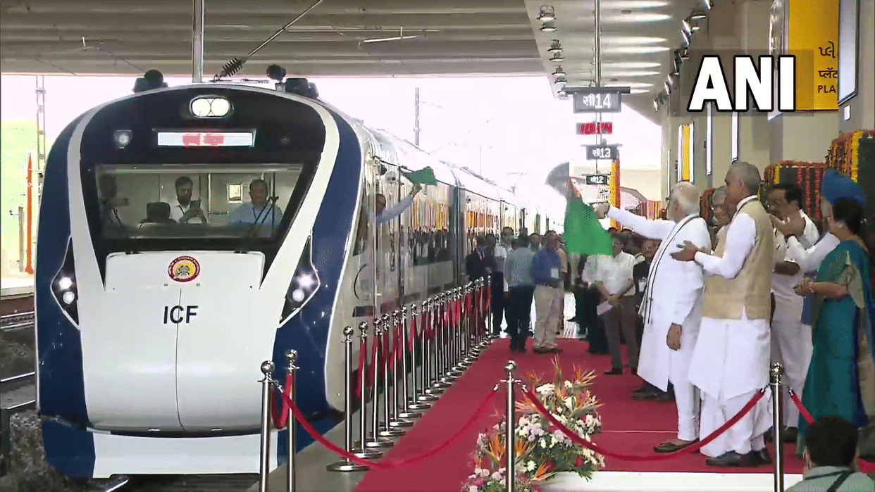 Lok Sabha Election: PM Modi will gift railway projects worth Rs 85,000 crore