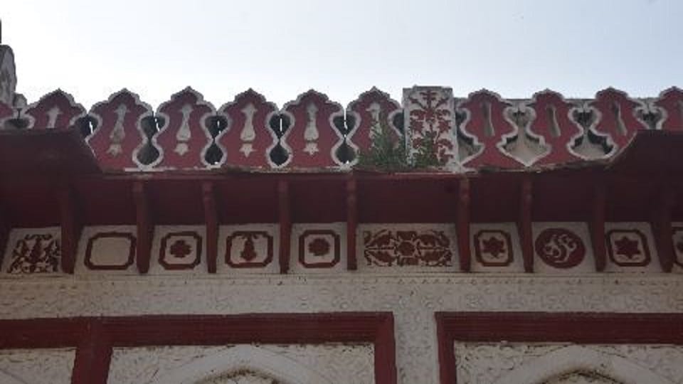Gandhi Jayanti 2022 Mahatma Gandhi lived in garden of Etmaddaula now turned into ruins in agra