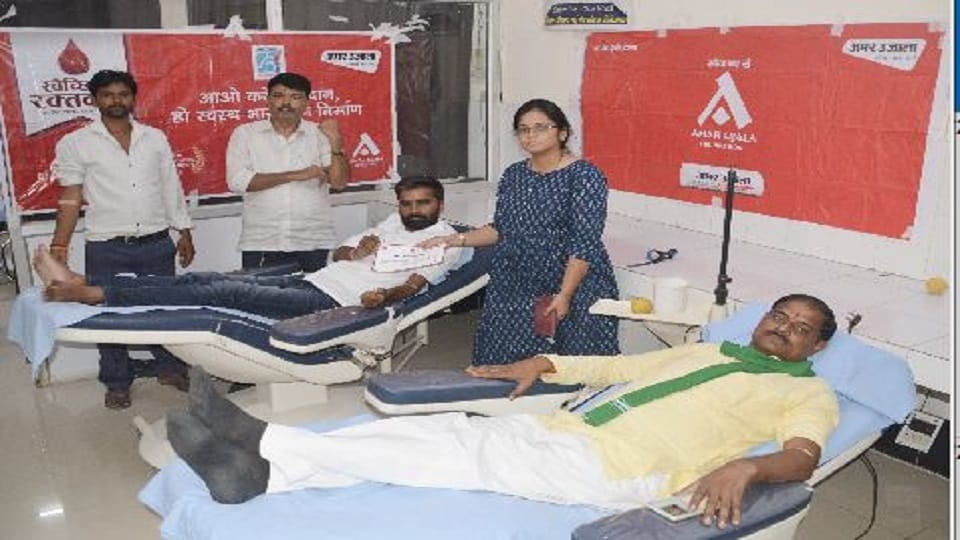 Amar ujala foundation blood donation camp agra mathura etah mainpuri kasganj and firozabad