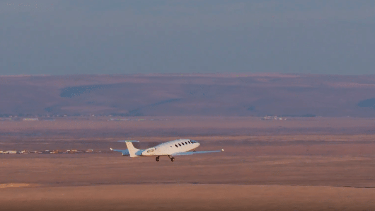 Electric bikes, scooters and cars are now old, electric plane alice coming