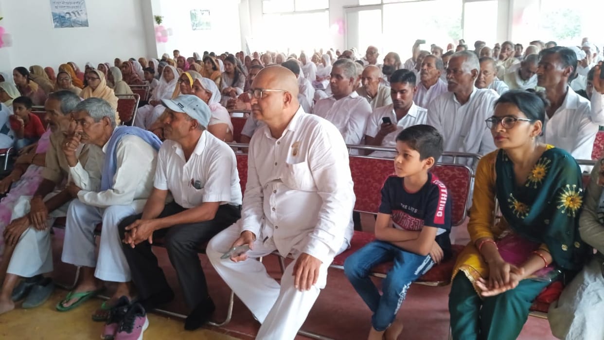Huge Shiv Shakti Milan Utsav organized