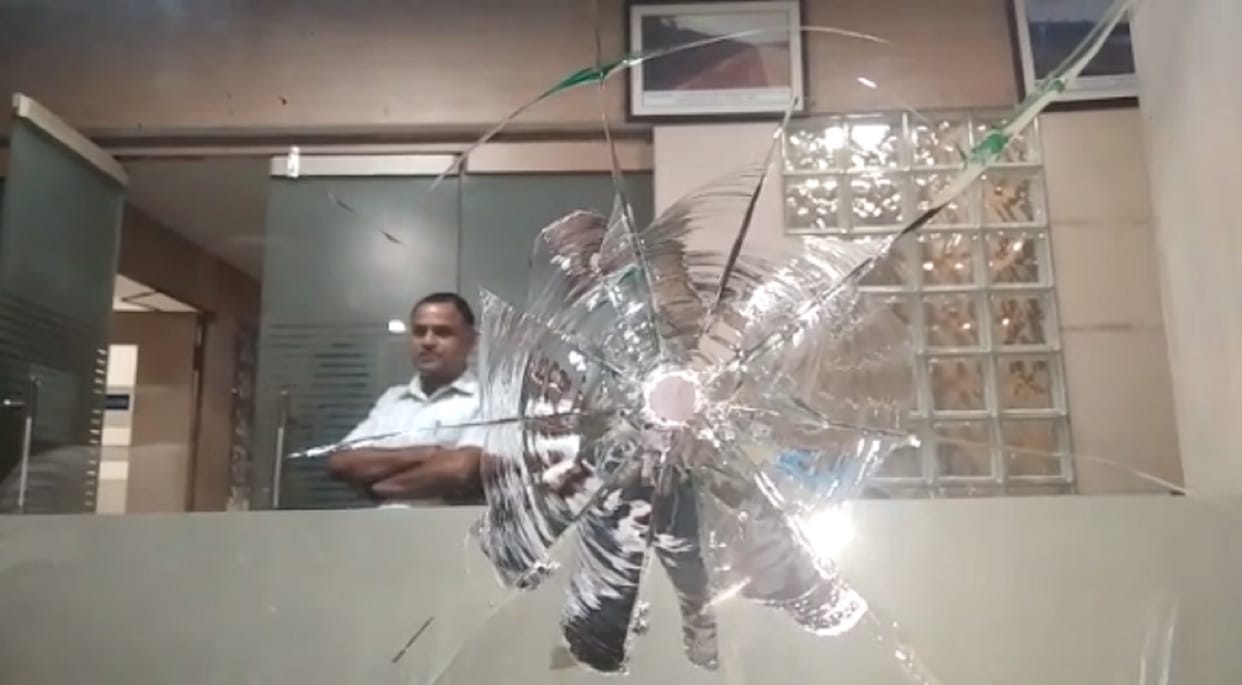 chhattisgarh crime; firing in coal transporting office in chhattisgarh korba