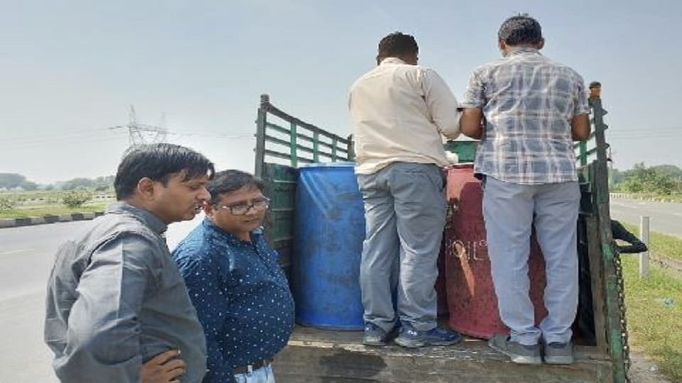 Food Safety and Drugs Department has seized 80 tin palm oil and four drums of mustard oil