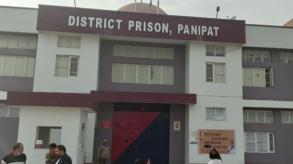 Prisoner committed suicide in district jail located in Siwah village of Panipat