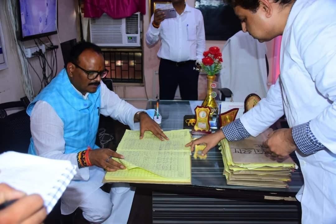 Deputy Chief Minister inspected the district hospital in 13 minutes