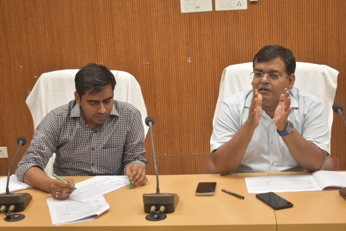 directed to solve peoblems of traders