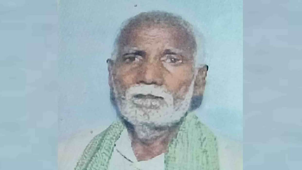 Old man murdered by his sons and grandsons after selling the land in kanpur