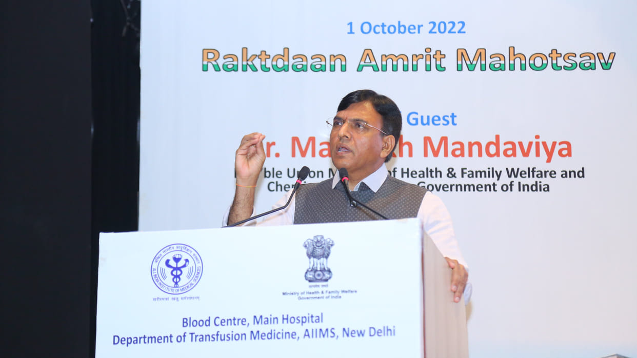 Mandaviya Mandaviya says More than 2.5 lakh people donated blood during Raktdaan Amrit Mahotsav