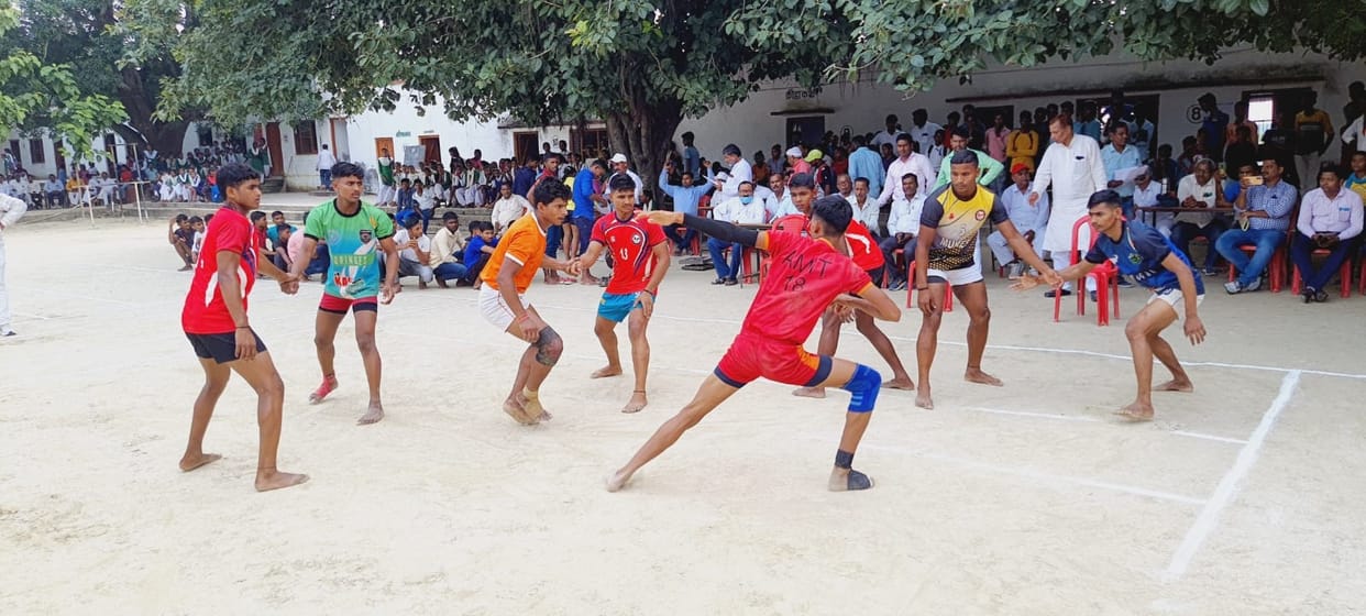 Varanasi players dominate in divisional kabaddi competition
