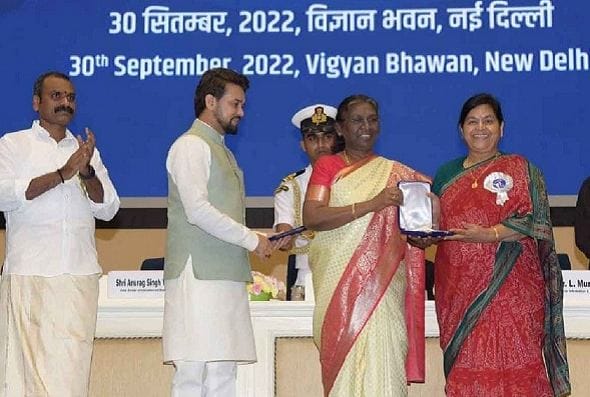President Draupadi Murmu honored Madhya Pradesh with two National Film Awards