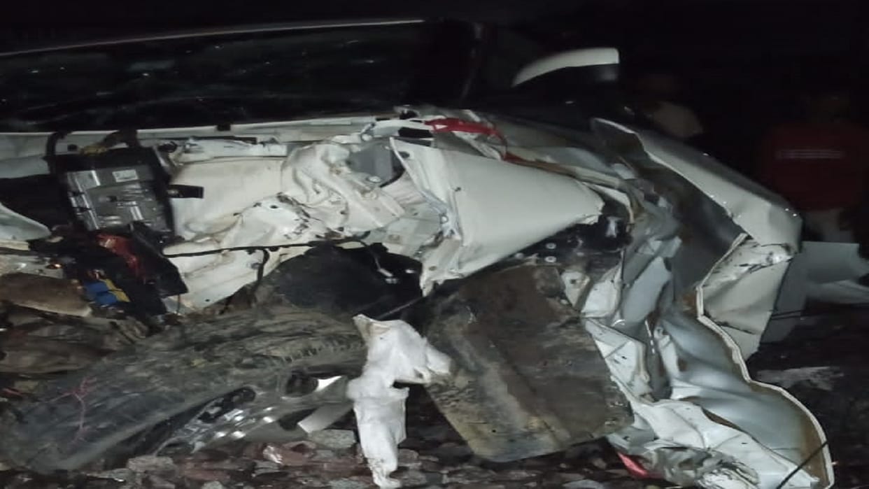 Bhadohi The car of the Uttar Pradesh government nameplate collided with the Rajdhani Express blown up