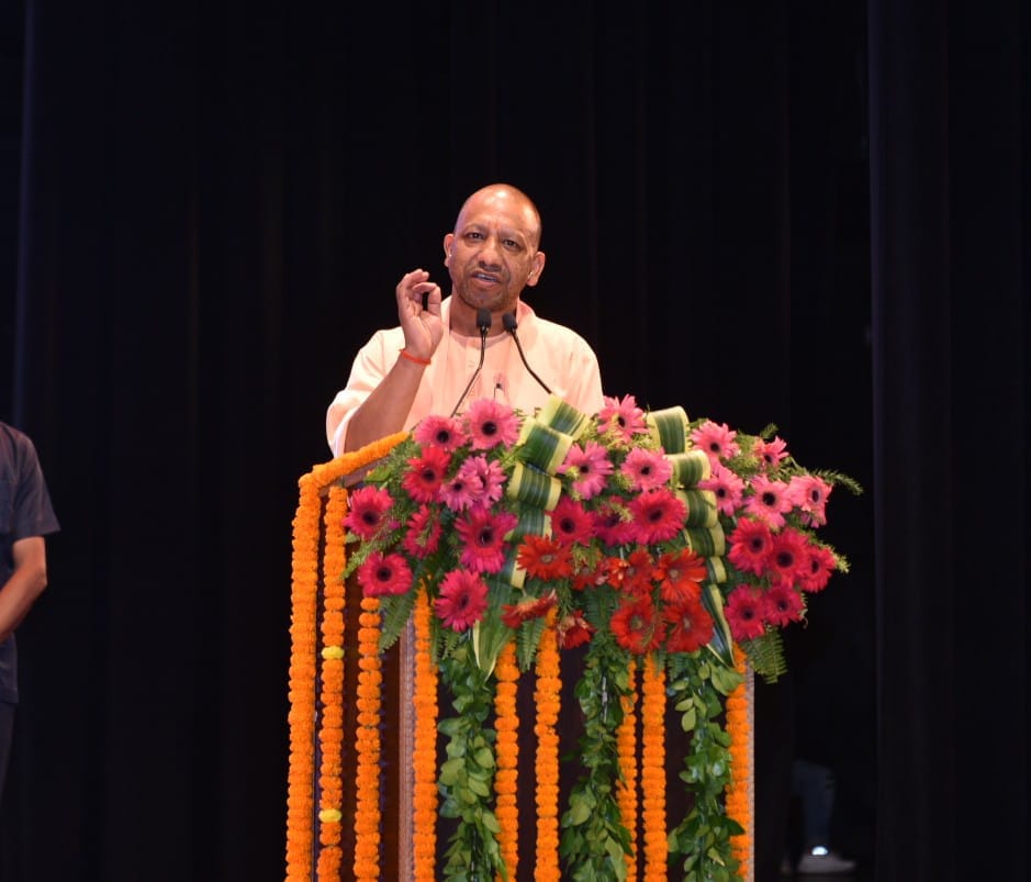 5G internet era in Varanasi CM Yogi said Kashi joined fifth generation of Digital India