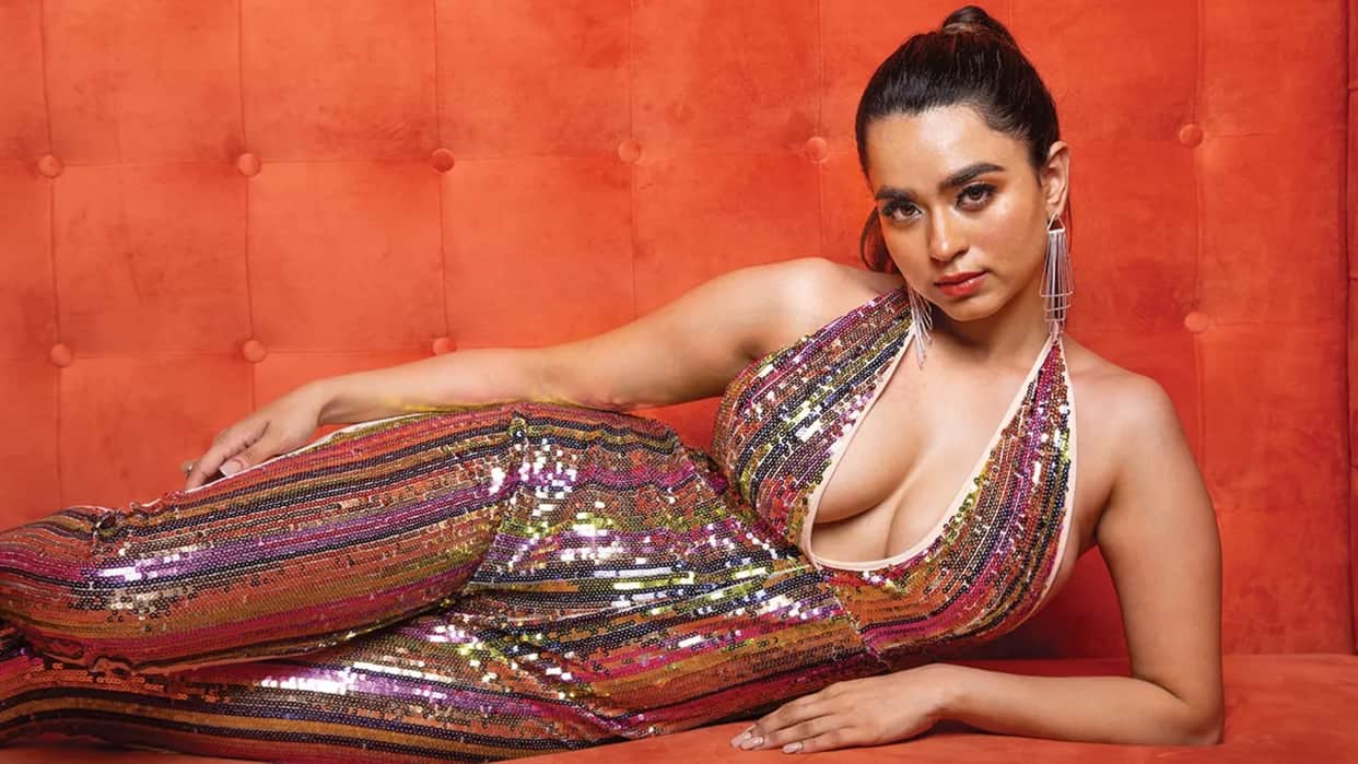 Bigg Boss 16 who is soundarya sharma know about salman khan show contestant career controvesies