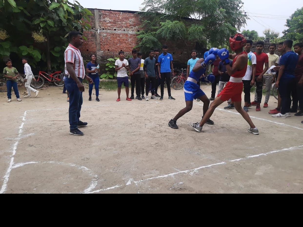 Harshit topper in 28 to 30 kg weight category