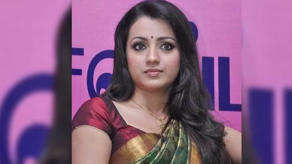 trisha krishnan completing two decades in films actress thankful to directors who still write roles for her