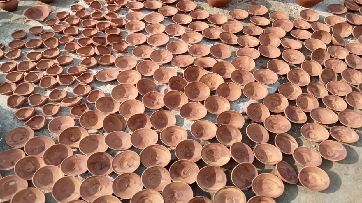 Increased demand for earthen lamps on festivals Demand doubled this year compared to last year