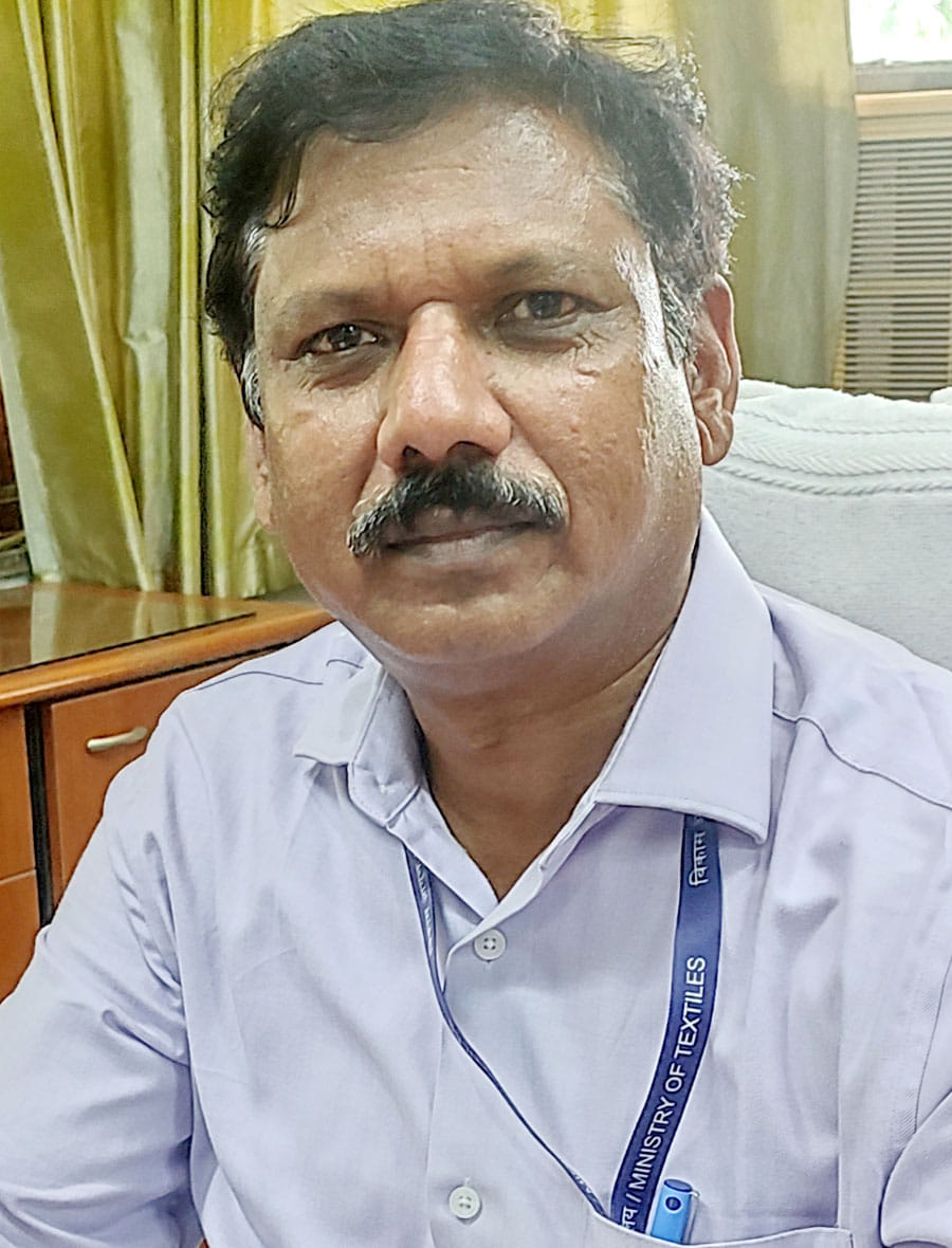 IICT gets new director