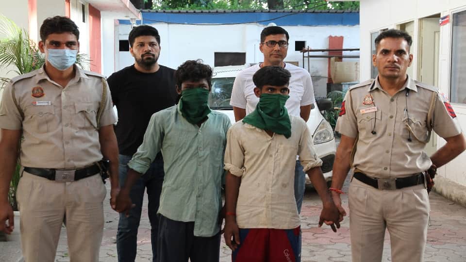 accused who sacrificed a six-year-old child in delhi had sprinkling blood on calendar of shiva