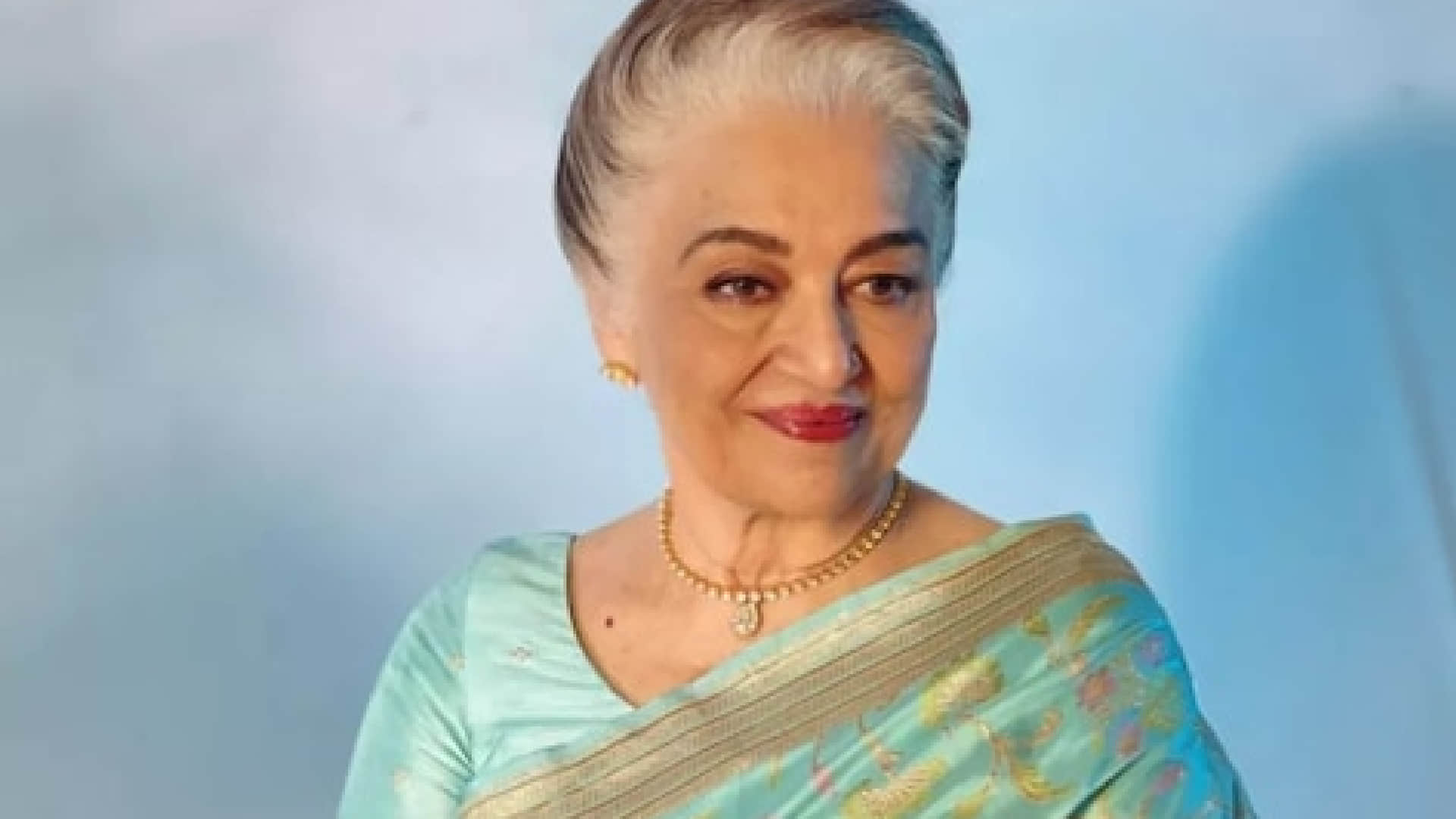 Monday Flashback: When Asha Parekh Revealed About Fan Who Wanted To Marry With Actress Threatened Neighbours