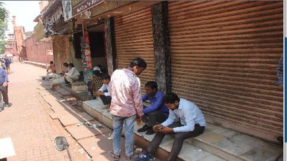 Tajganj Traders Got three Months Deferment Happiness before diwali 2022