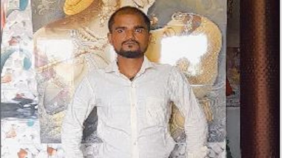 sanitary worker died in septic tank other is in critical condition agra