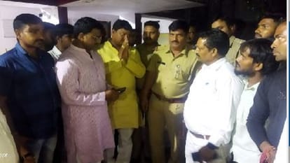 sanitary worker died in septic tank other is in critical condition agra