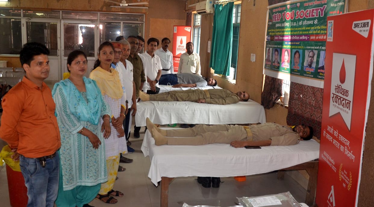 Aligarh: 60 blood donors donated, will save 240 lives
