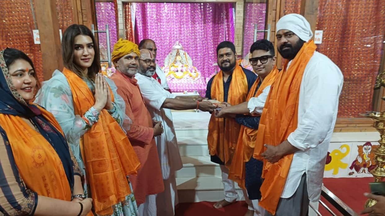 adipurush teaser launch Prabhas Kriti Sanon Om Raut visit Ram Mandir Ayodhya and seek blessings of RamLala