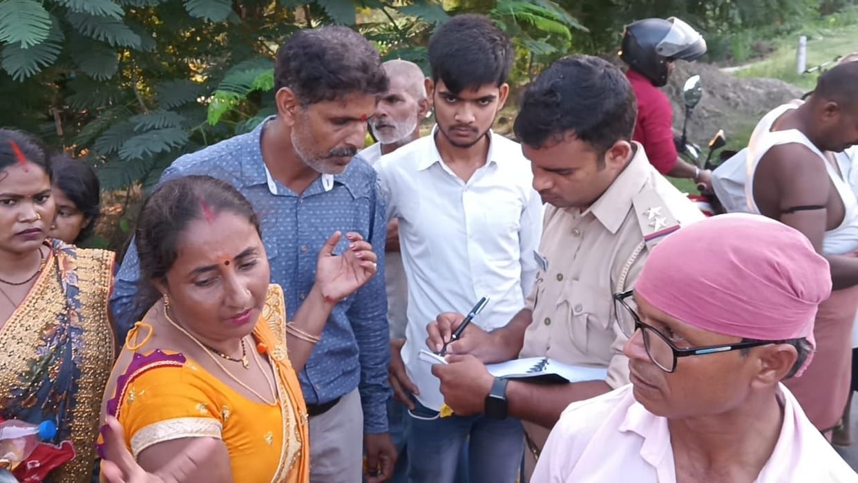Attempts to snatch women riding bikes