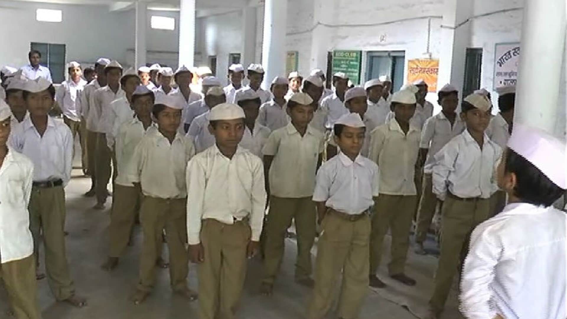 Gandhi Jayanti In this school of Madhya Pradesh the class starts with Bapu's favorite hymn