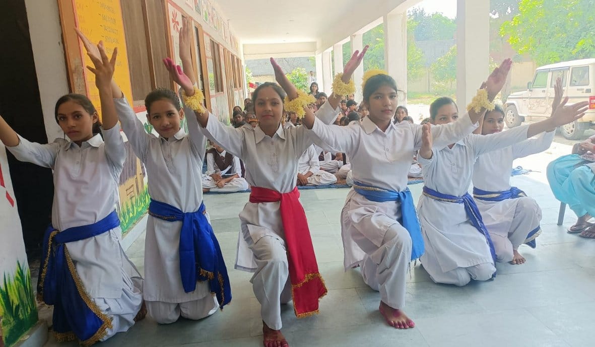 Moha all hearts by presenting cultural programs