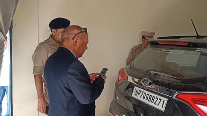 Robbery in kaushambi of rajasthani traders