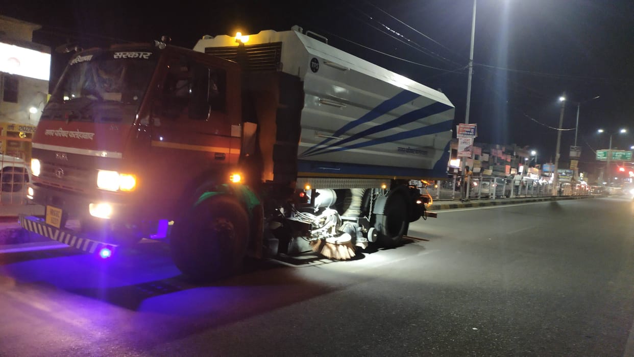 Four and a half lakh rupees are being spent every month on night sweeping, diesel is different