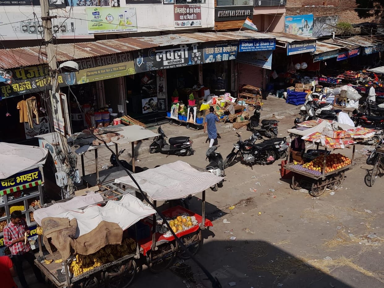 Encroachments in markets as festival season begins