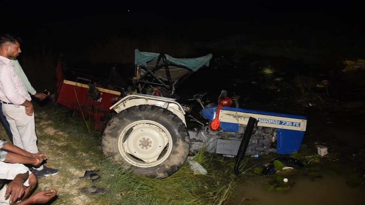 Kanpur Tractor Tally Accident accident happened four kilometers before village Kanpur Accident Update in Hindi