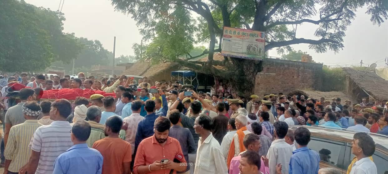 Kanpur Ghatampur Accident, After the post-mortem the dead body reached the village, today 26 pyre will burn to