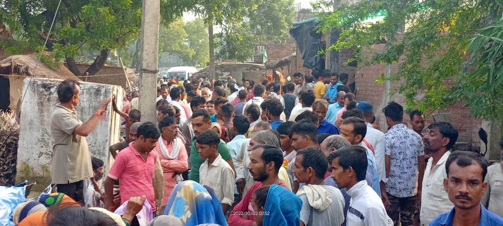 Kanpur Ghatampur Accident, After the post-mortem the dead body reached the village, today 26 pyre will burn to