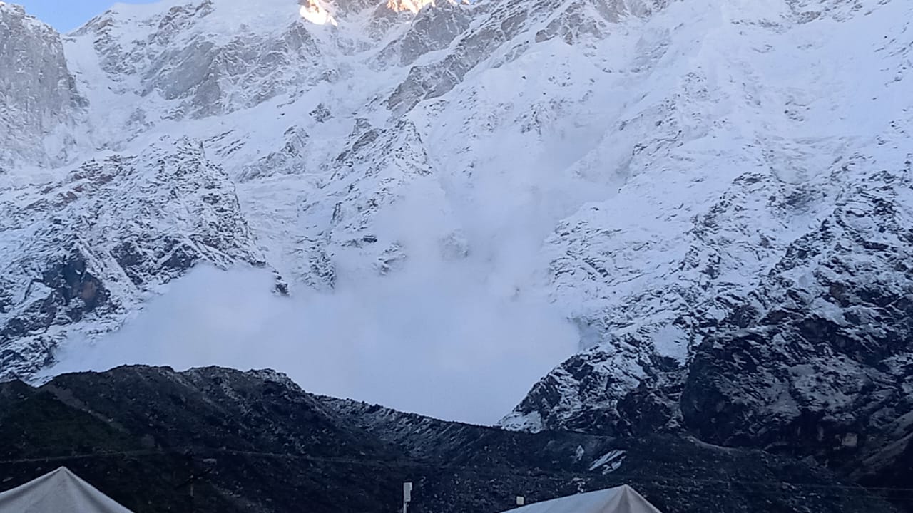 Kedarnath Avalanche occurred in Chorabari area second incident in a week Uttarakhand news in hindi
