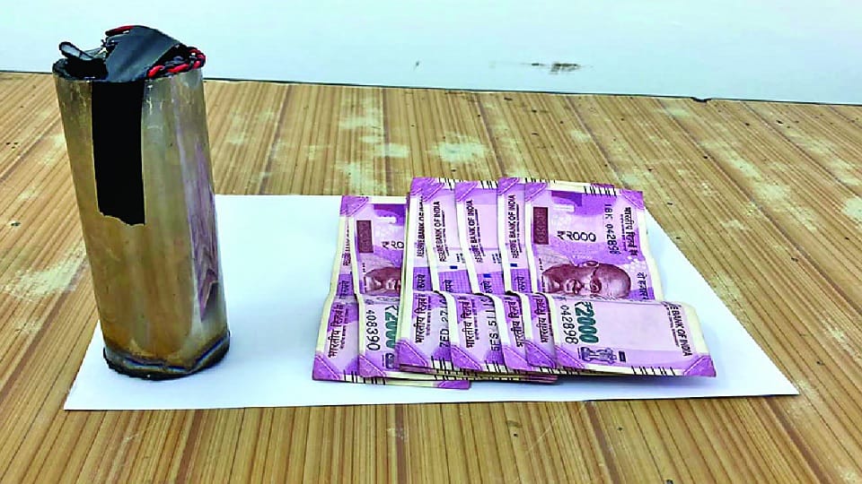 Terrorist arrested in Kathua, sticky bomb and IED recovered