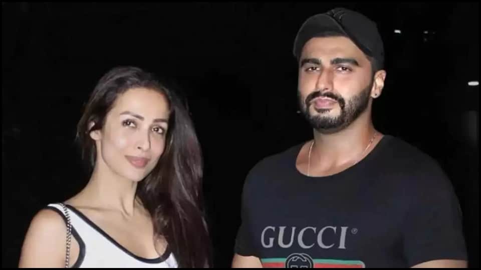 malaika arora and boyfriend arjun kapoor enjoying dinner date couple photos and videos getting viral